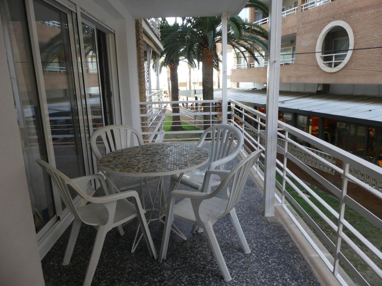 Zeus Alexis Daire Salou Dış mekan fotoğraf
